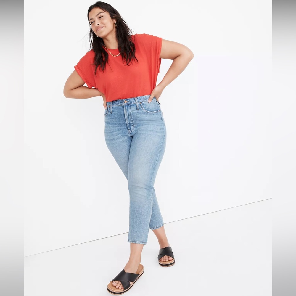 Madewell women’s perfect vintage crop Jean. Worn twice. Summer weight.